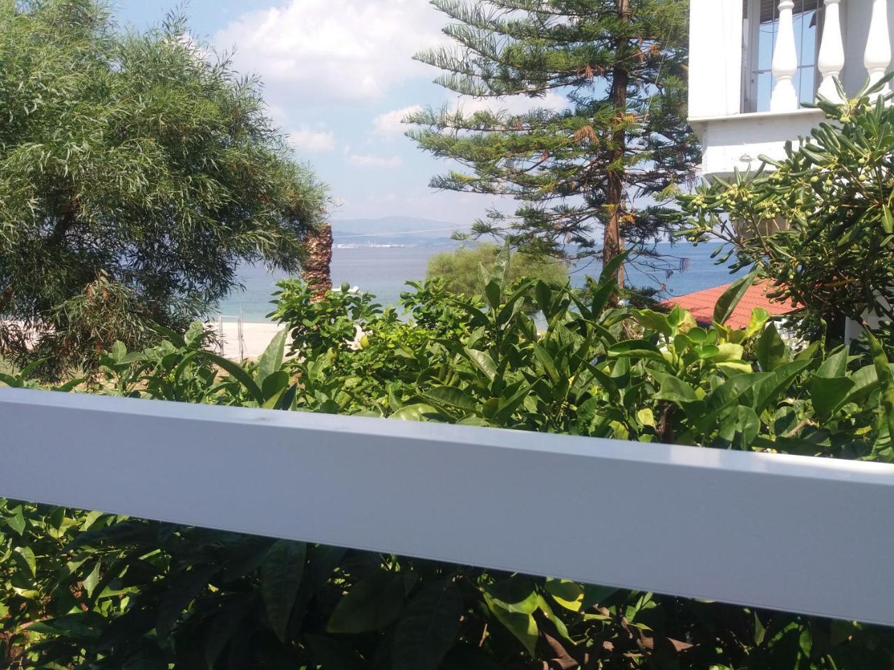 Villa Per Mare Loutra Oraias Elenis Exterior foto
